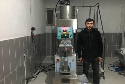 Muhammed Çubukcu -Fondan Arı Yemi Makinesi Kurulumu